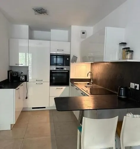 New Flat In The Quartier Latin *