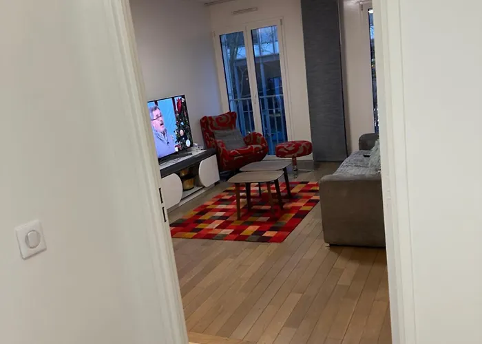 New Flat In The Quartier Latin * Paříž